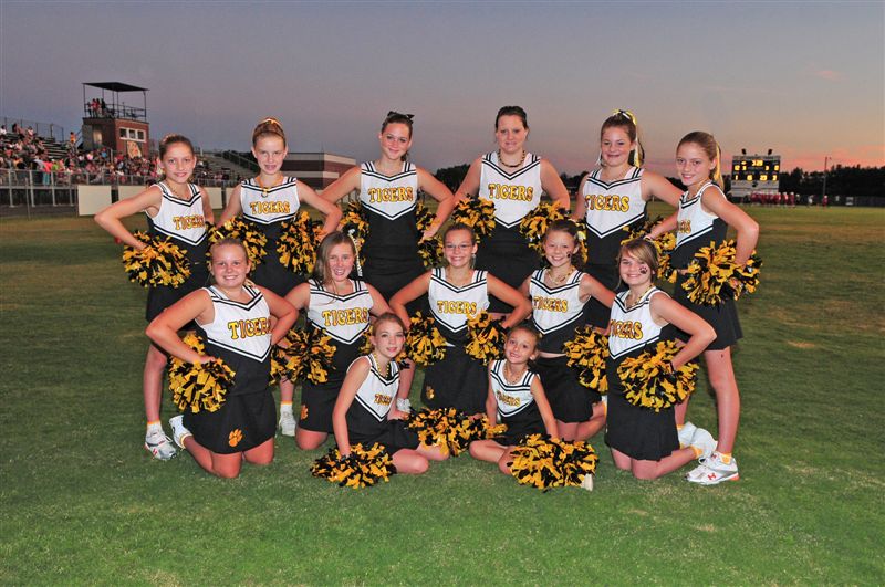 12 and Under Cheer